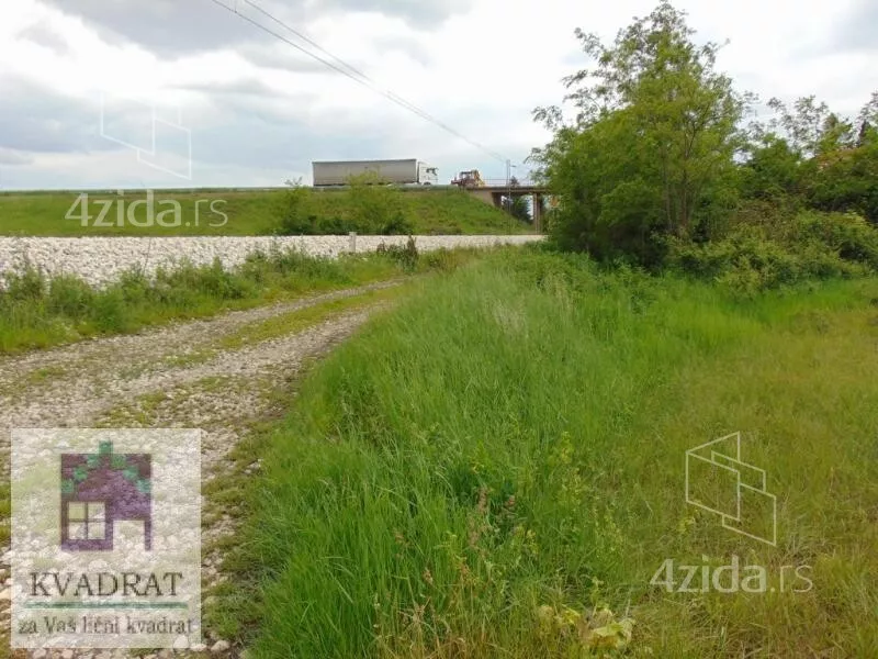 Plac | 4zida