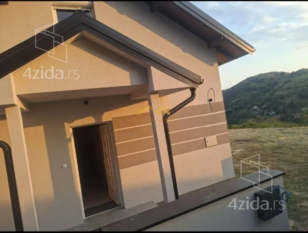 Kuća | 4zida