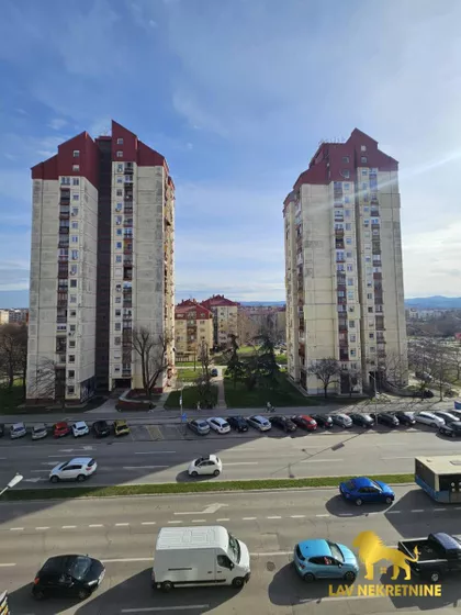 BULEVAR CARA LAZARA | 4zida.rs