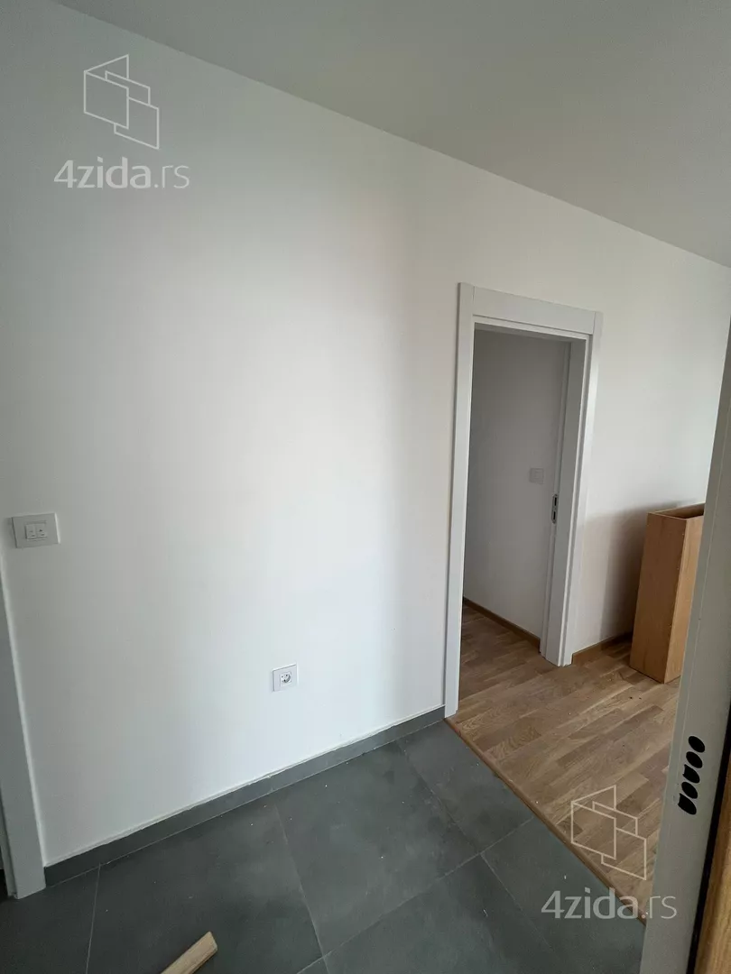 Četvoroiposoban stan | 4zida