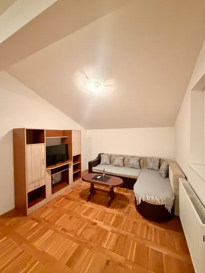 Svetislava Ristića 1v | 4zida.rs