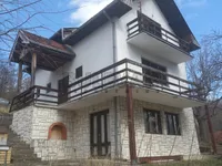 Prolom Banja, Okolne lokacije, Kuršumlija | 4zida.rs