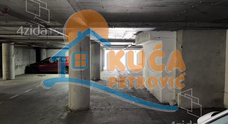 Garaža | 4zida