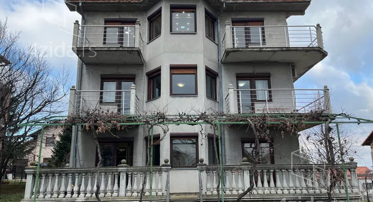 3-etažna kuća | 4zida