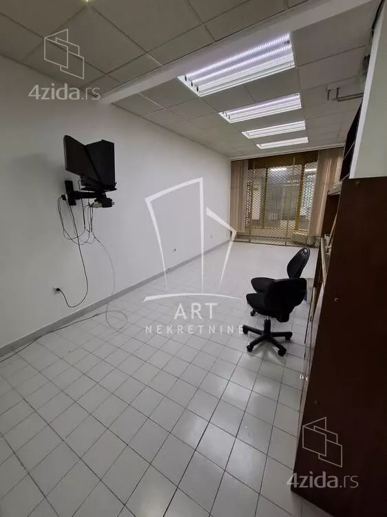 Lokal | 4zida