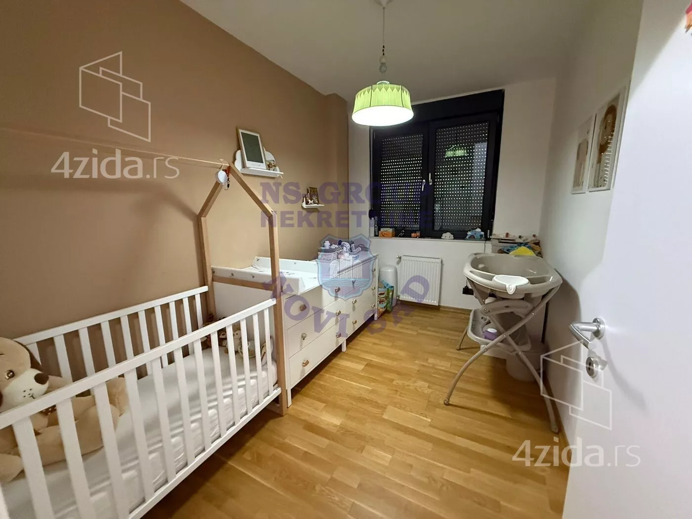 Troiposoban stan | 4zida