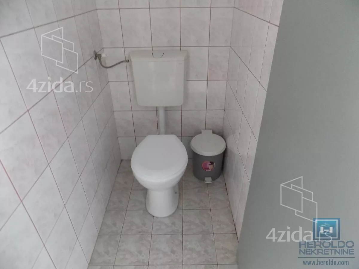 Lokal | 4zida