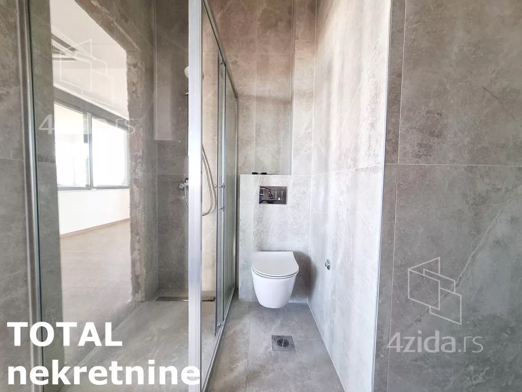 Četvoroiposoban stan | 4zida