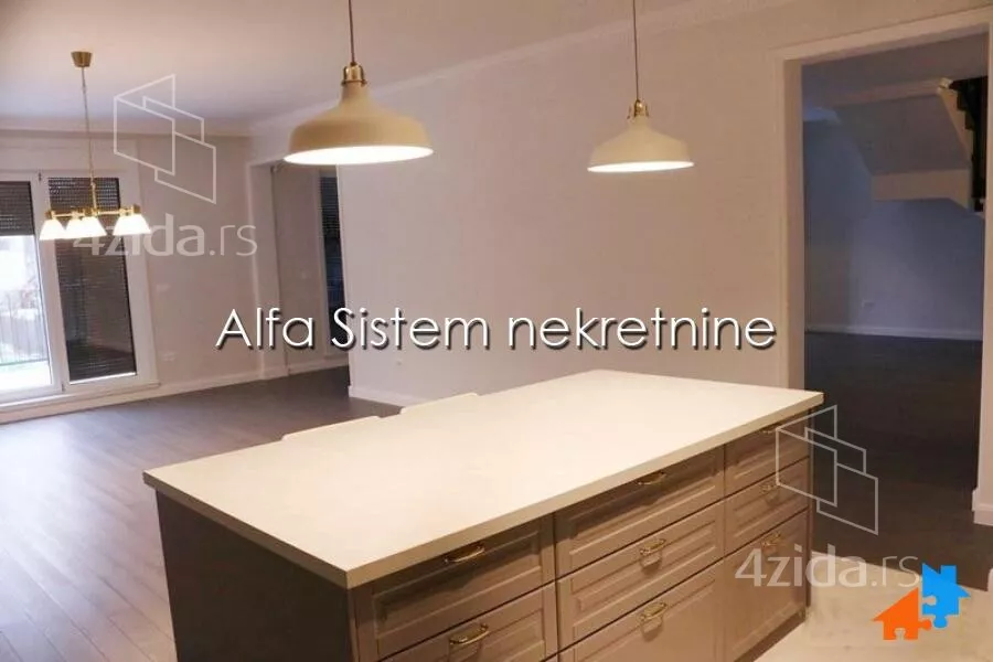 Petosoban stan | 4zida