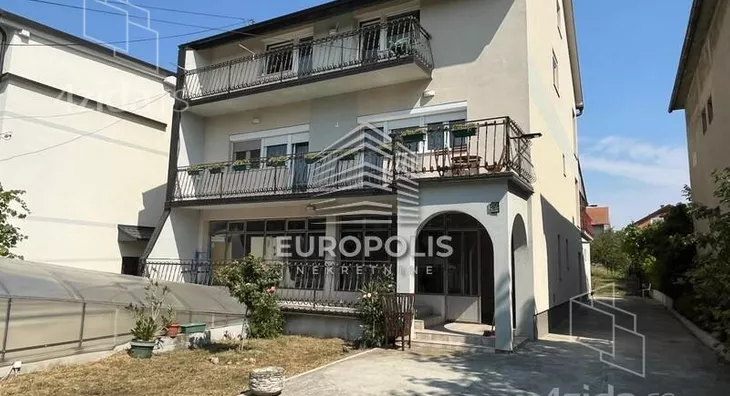 3-etažna kuća | 4zida