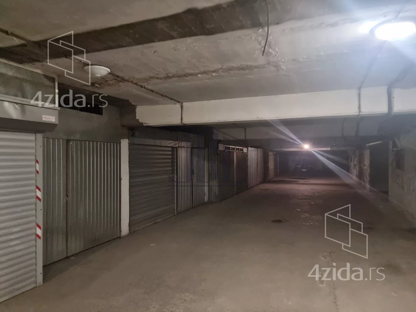 Garaža/Parking | 4zida