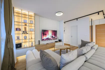 Tadije Sondermajera | 4zida.rs