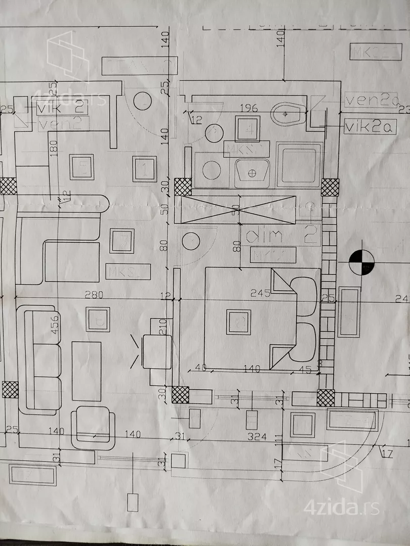 Jednoiposoban stan | 4zida