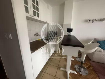 Hadži Ruvimova | 4zida.rs