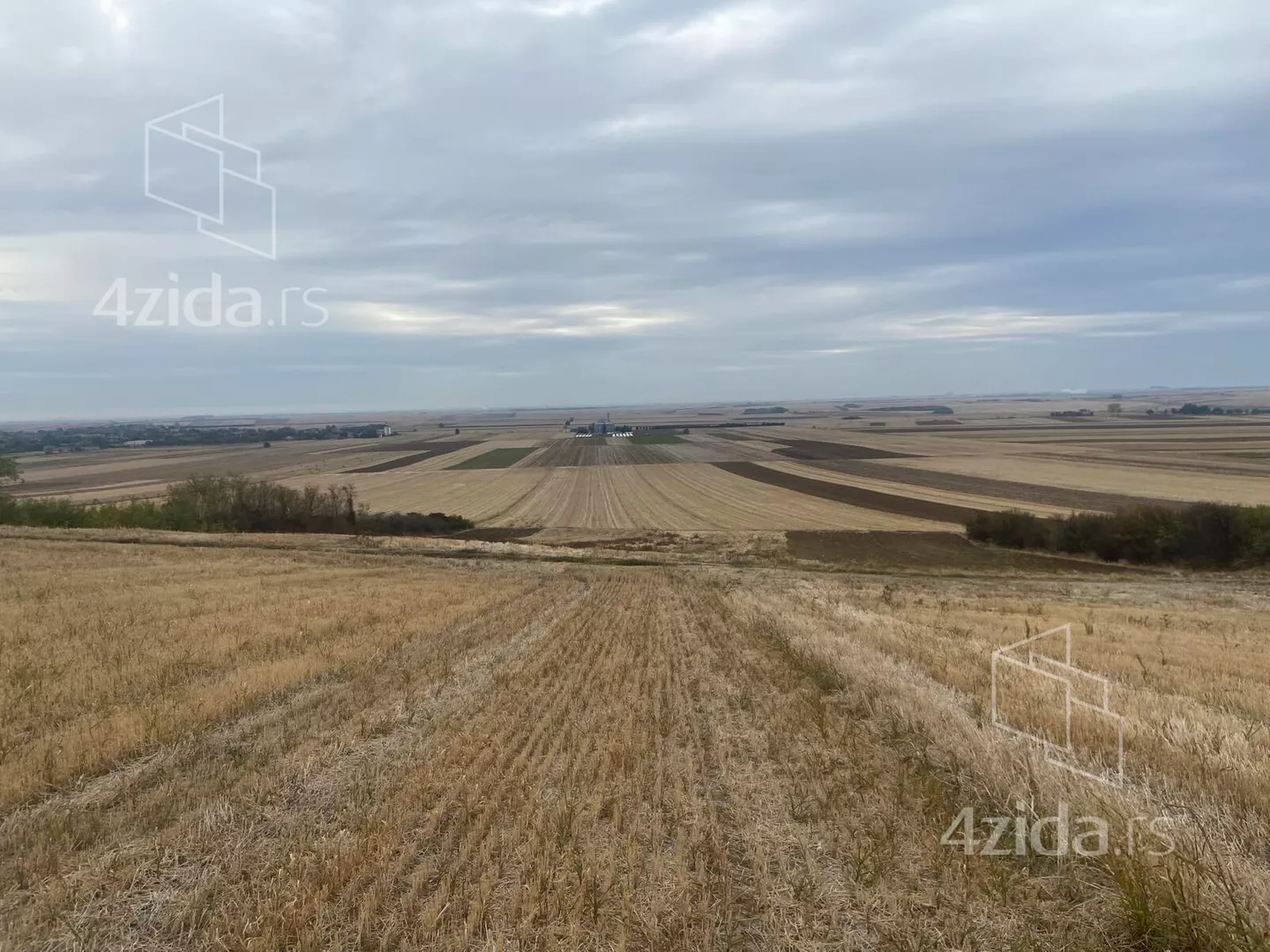 Plac | 4zida