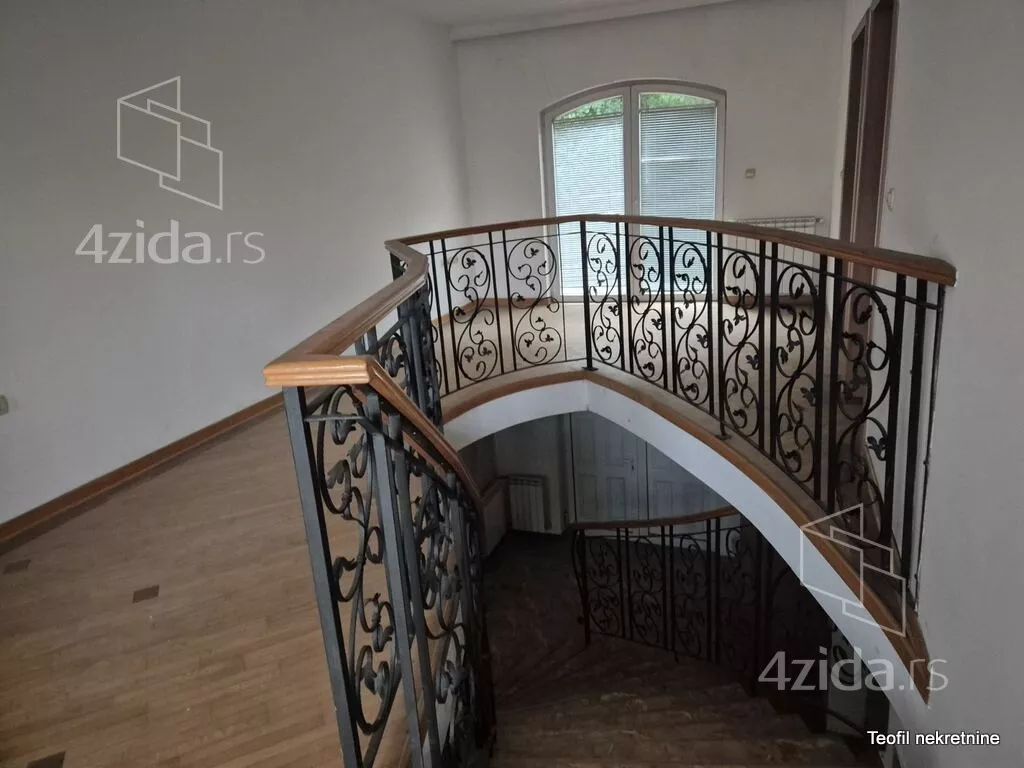 4-etažna kuća | 4zida