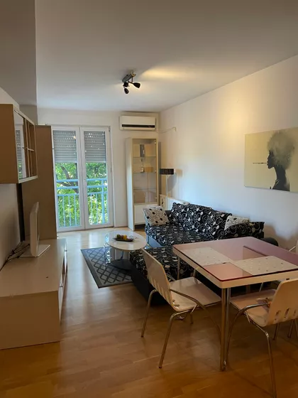 Braće Ribnikar | 4zida.rs