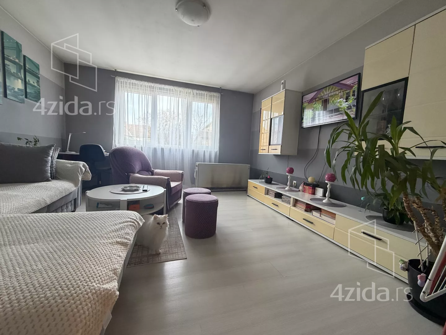 Dvoiposoban stan | 4zida