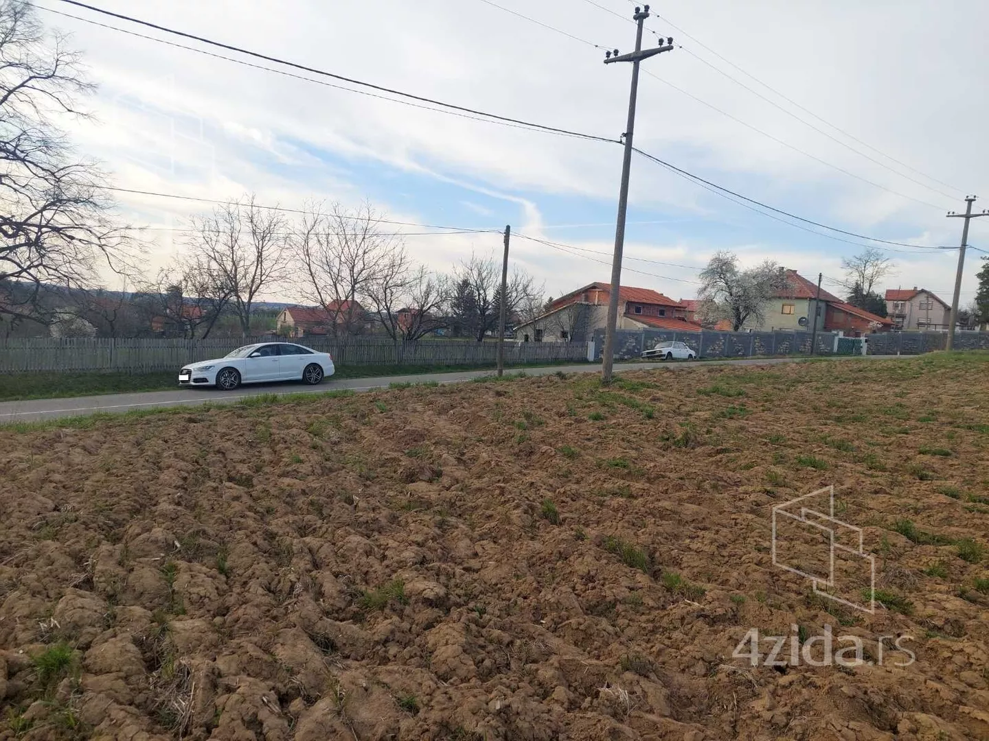 Plac | 4zida