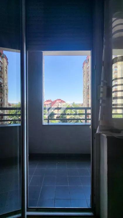 Bulevar Cara Lazara | 4zida.rs