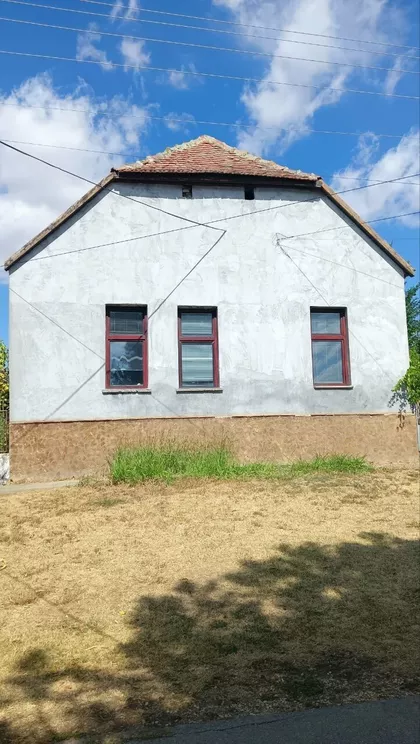 Jon Luka Karađale 38 | 4zida.rs
