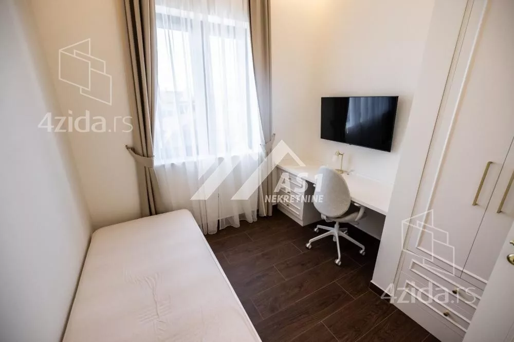 Petosoban stan | 4zida