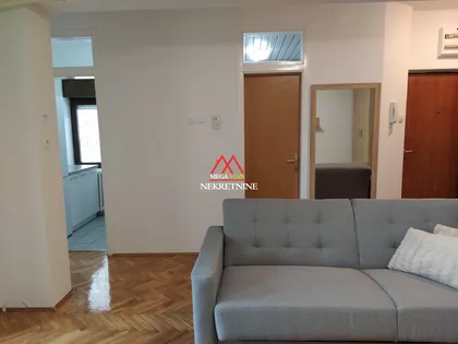 Petra Drapšina | 4zida.rs