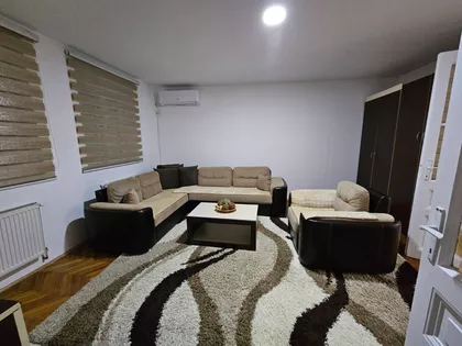 Železnička 3 | 4zida.rs