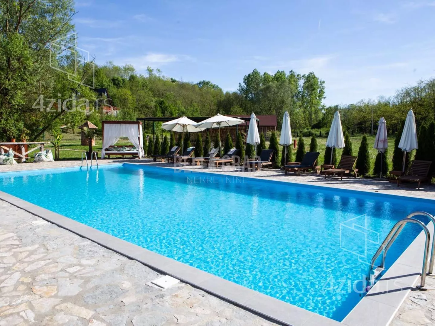 Ugostiteljski objekat | 4zida