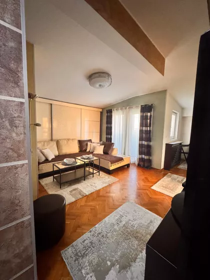 SIME IGUMANOVA | 4zida.rs