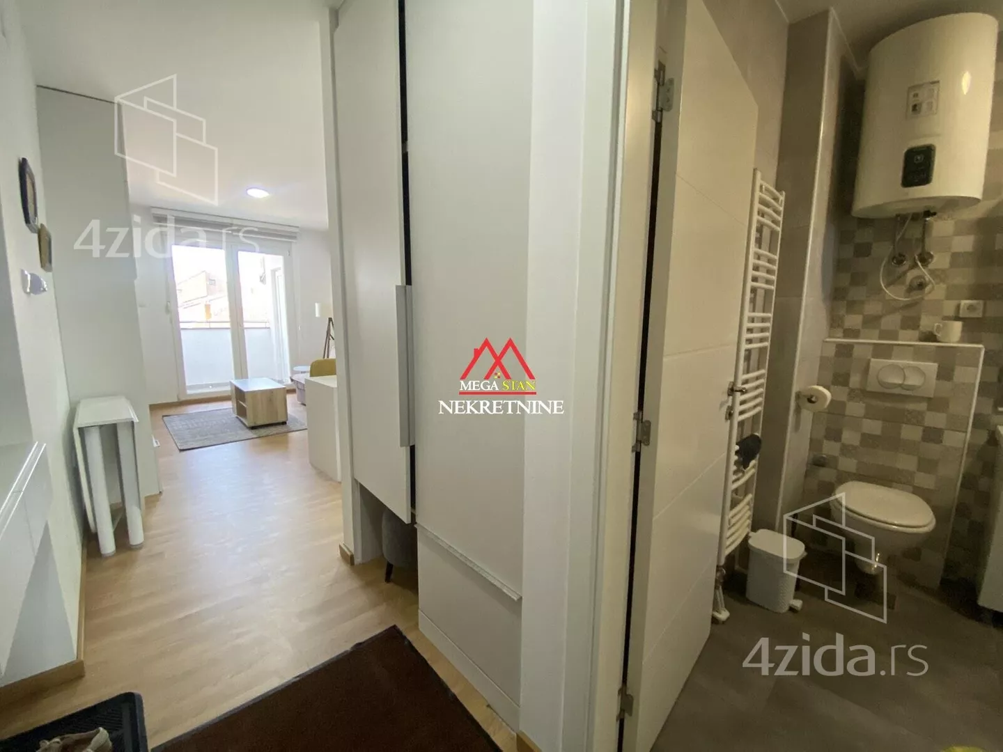 Jednoiposoban stan | 4zida