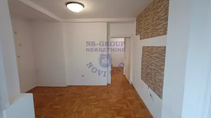 Feješ Klare | 4zida.rs