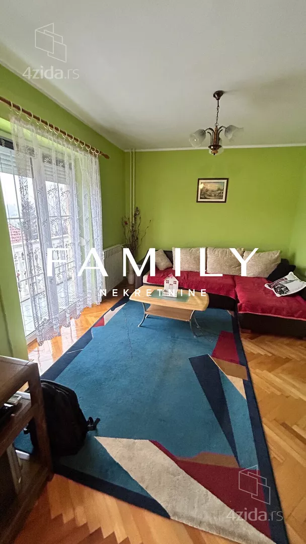 3-etažna kuća | 4zida