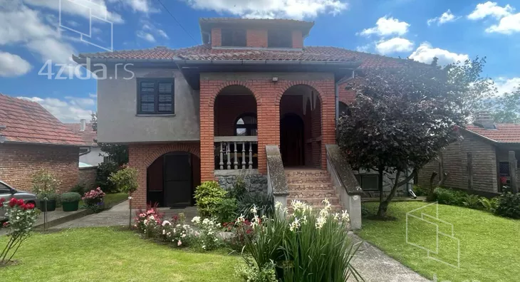 2-etažna kuća | 4zida