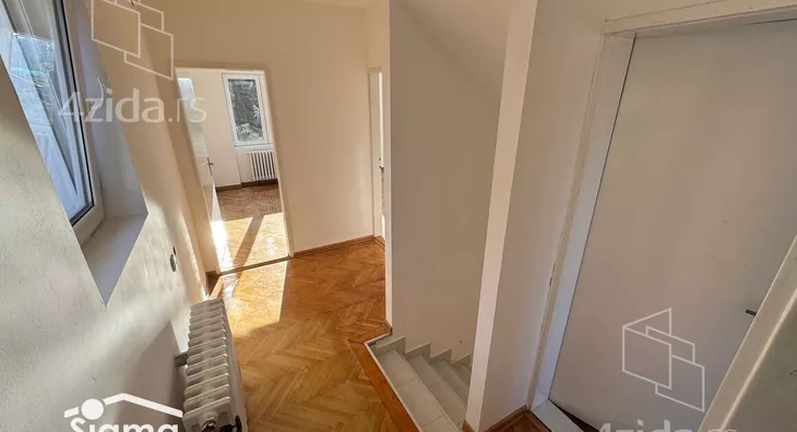 4-etažna kuća | 4zida