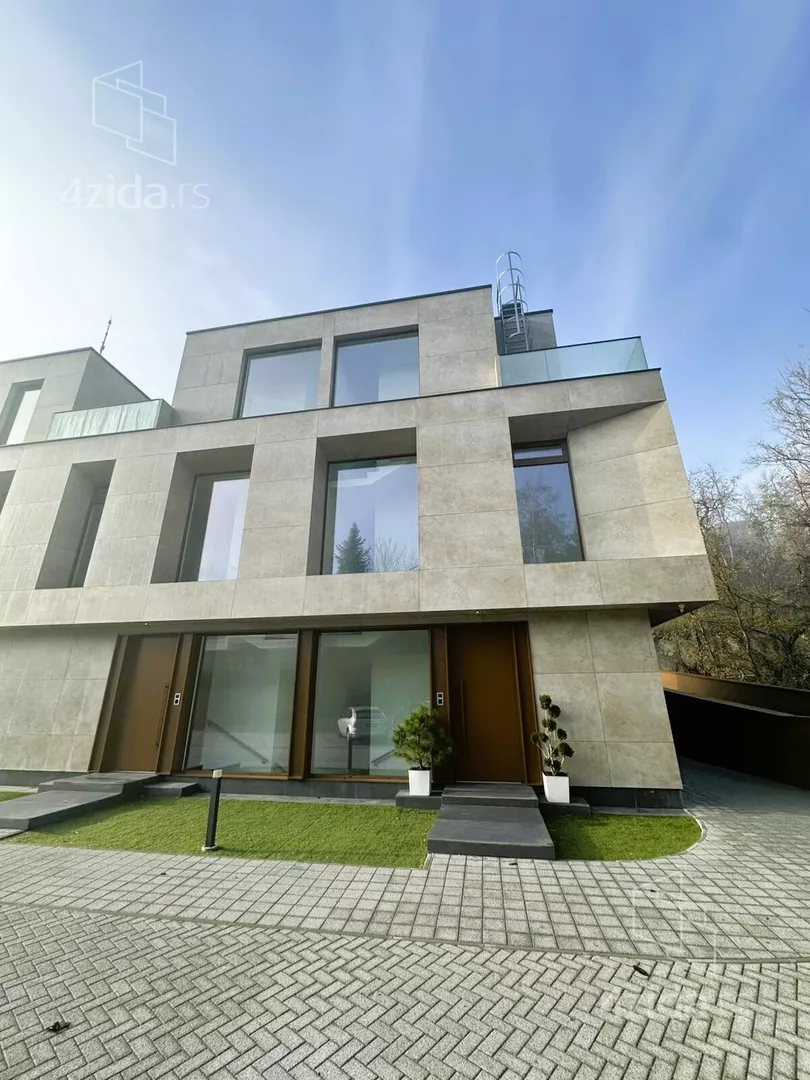 3-etažna kuća | 4zida