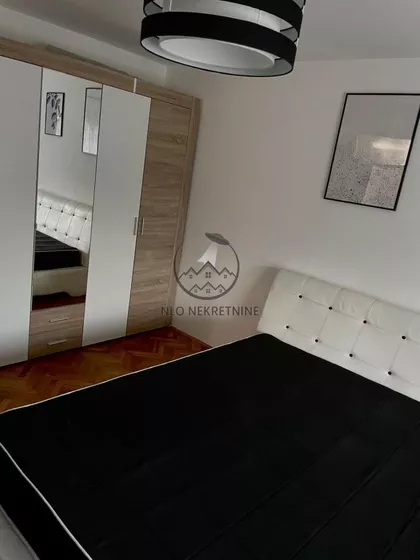Cara Dušana | 4zida.rs