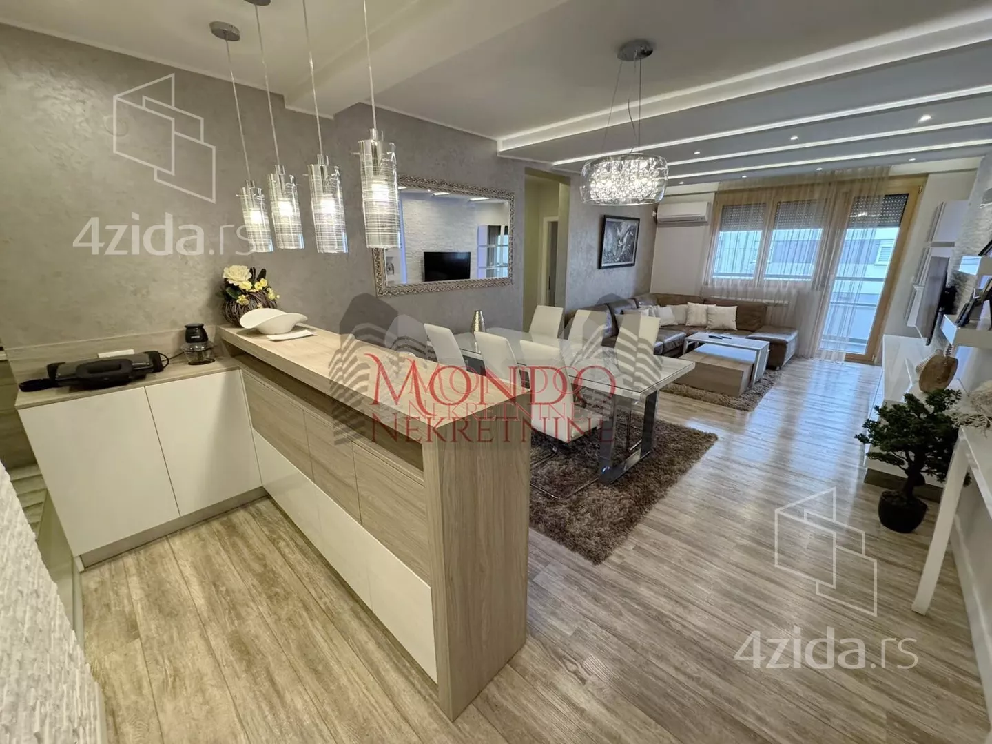 Dvoiposoban stan | 4zida