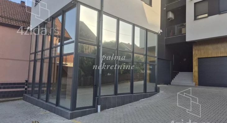 Poslovni prostor | 4zida