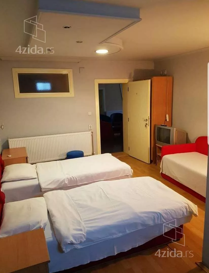 Ugostiteljski objekat | 4zida