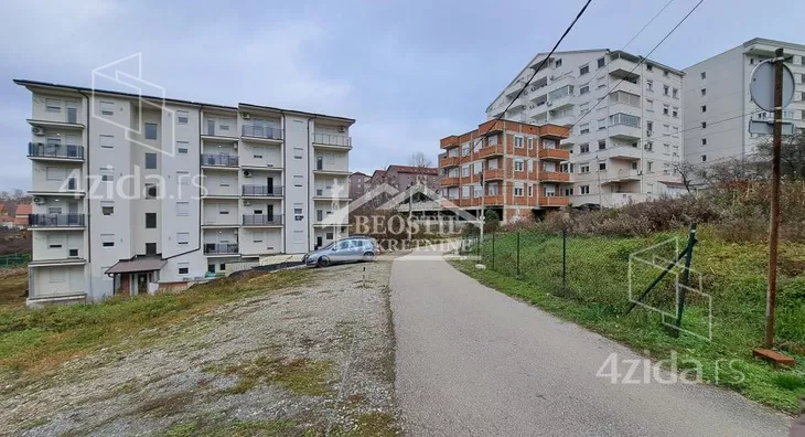 Građevinsko zemljište | 4zida