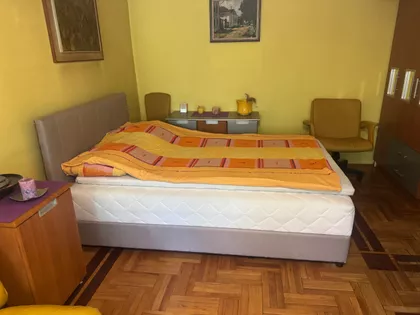 Sinđelićev Trg 26 | 4zida.rs