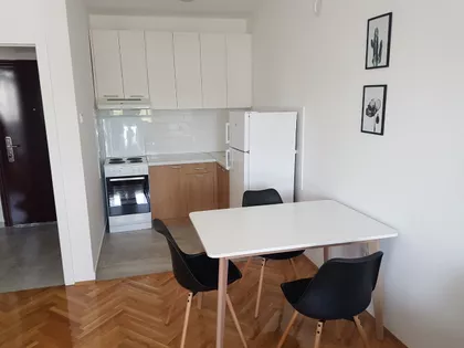 Polgar Andraša 8 | 4zida.rs