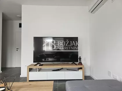 Toše Jovanovića | 4zida.rs