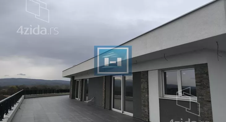 Petosoban stan | 4zida