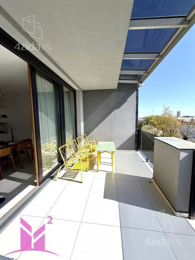 Sedmosoban stan | 4zida