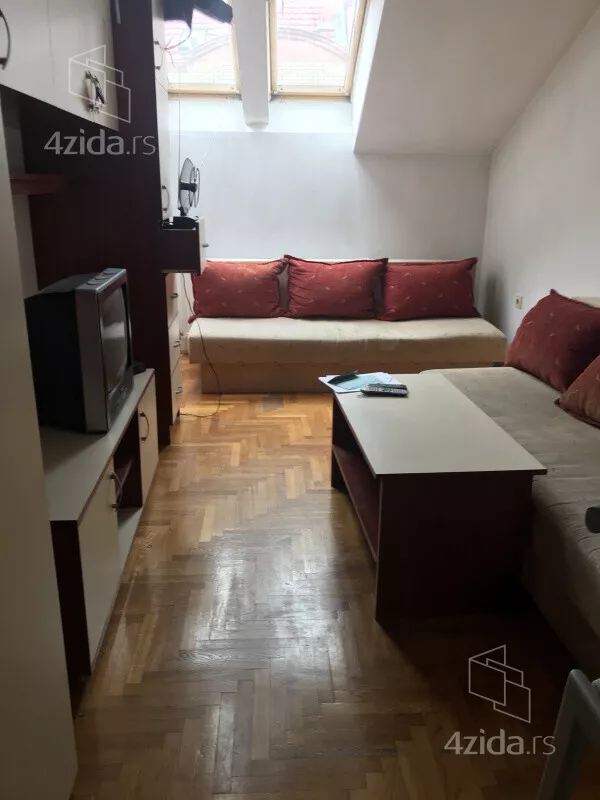 Garsonjera | 4zida