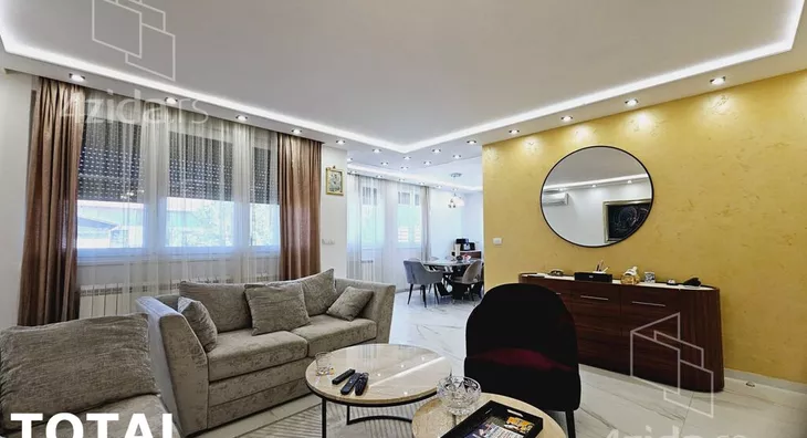 Petosoban stan | 4zida