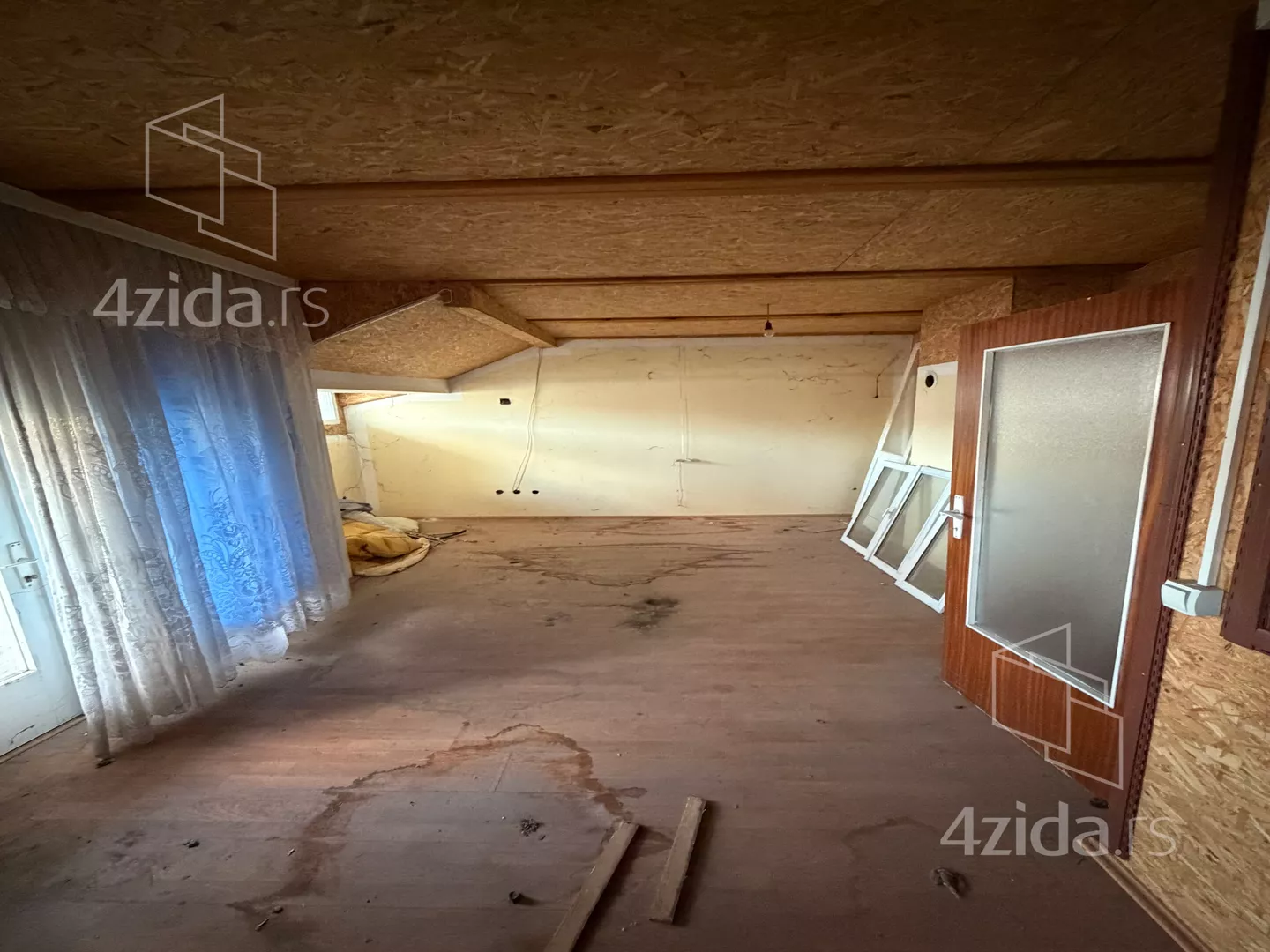 3-etažna kuća | 4zida