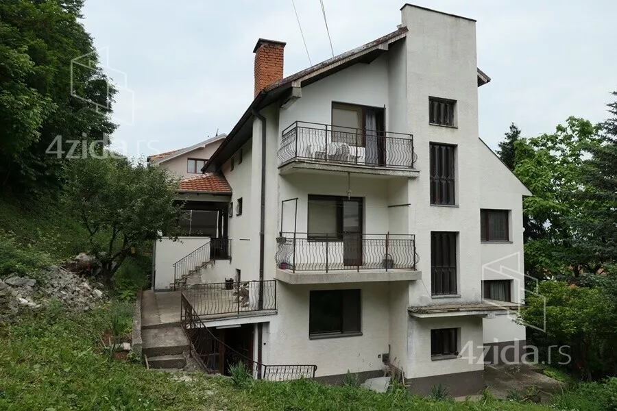 3-etažna kuća | 4zida
